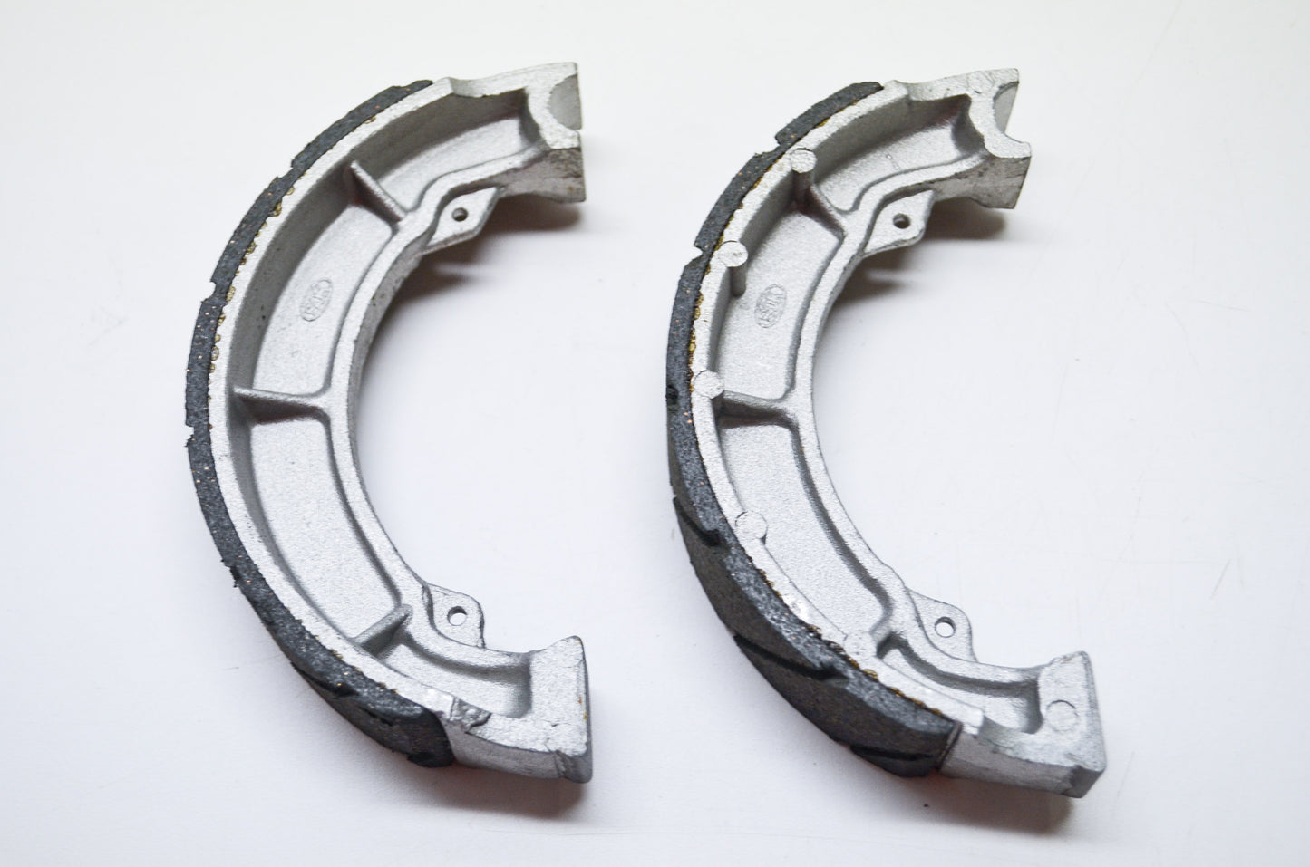 New Emgo Water Grooved Brake Shoes Qty 2 Kaw
