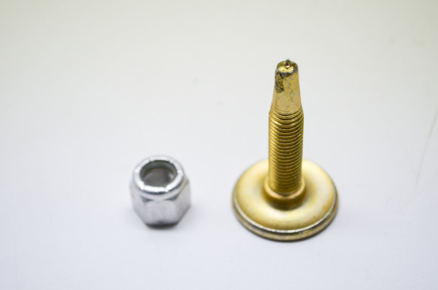 Gold Digger Traction Master Studs w/Lock Nuts 1.325' Qty 49 NOS