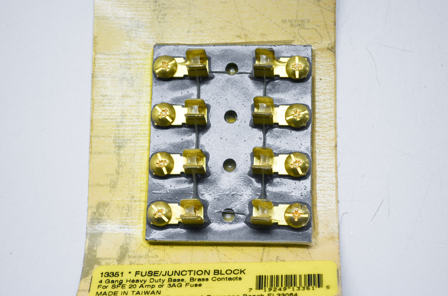 New Seachoice 4 Gang Heavy Duty Fuse Junction Block SFE 20 Amp 3AG NOS