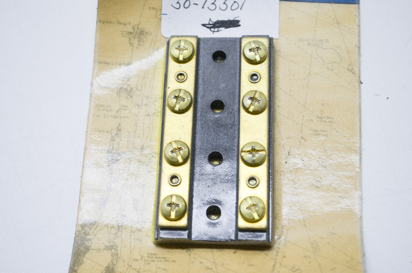 New Seachoice Products 4 Gang Terminal Block 30 Amps 12 VDC NOS