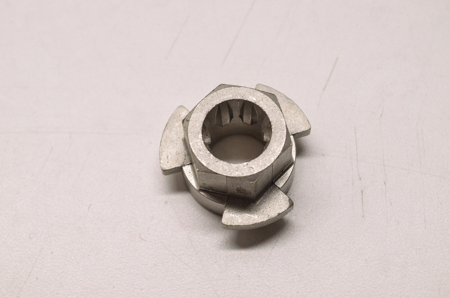 New OEM Quicksilver Mercury Marine Hub NOS