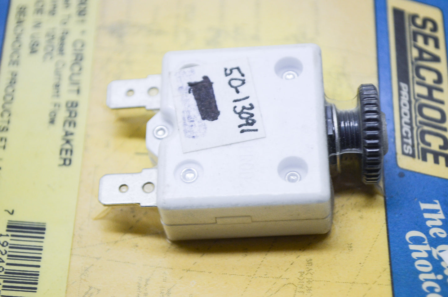 New Seachoice Products White Push Reset Circuit Breaker 5 Amp 12 VDC NOS