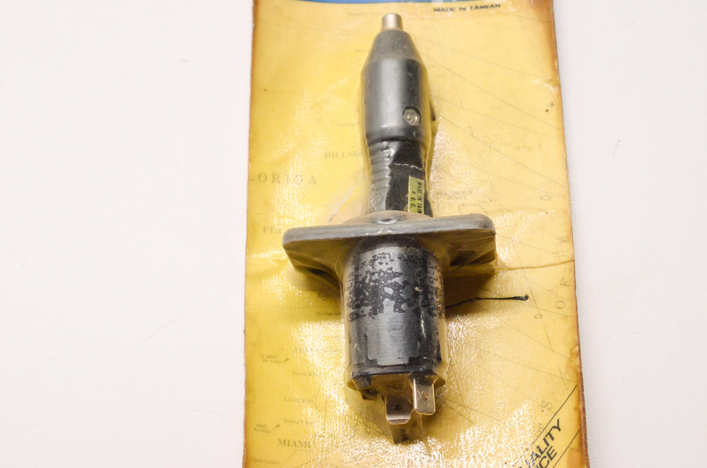New Seachoice Products Accessory Plug & Socket Universal 12 V NOS