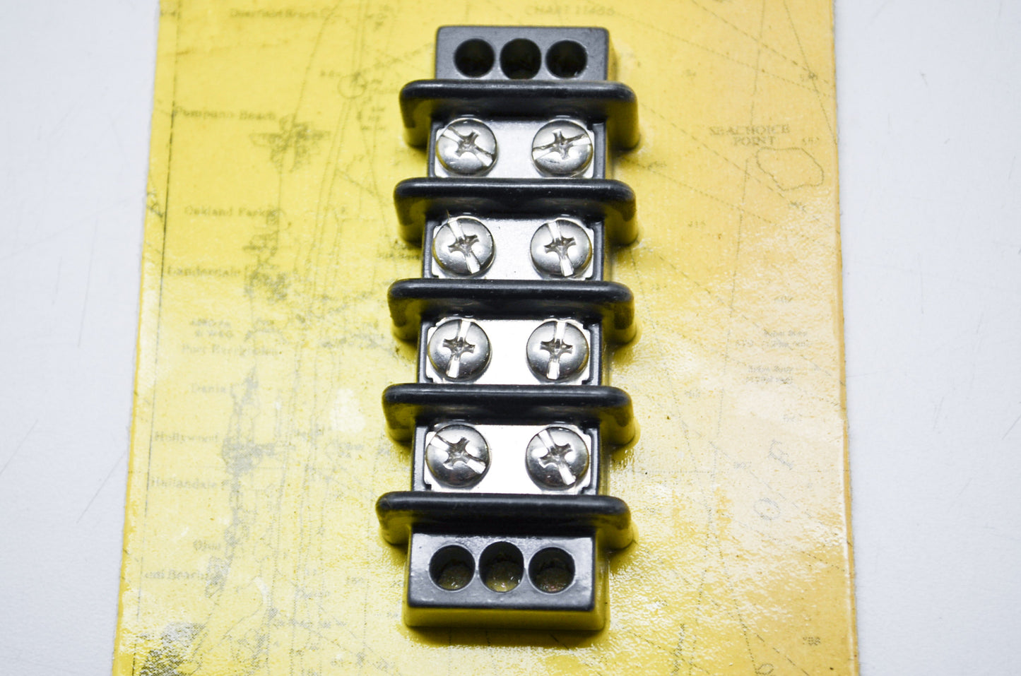 New Seachoice Products 4 Gang Terminal Block NOS