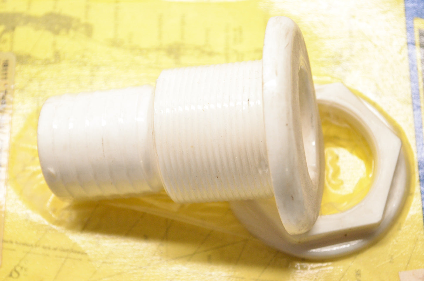 New Seachoice Products Thru Hull Connector for 1-1/2 to 1-7/8' Hose NOS