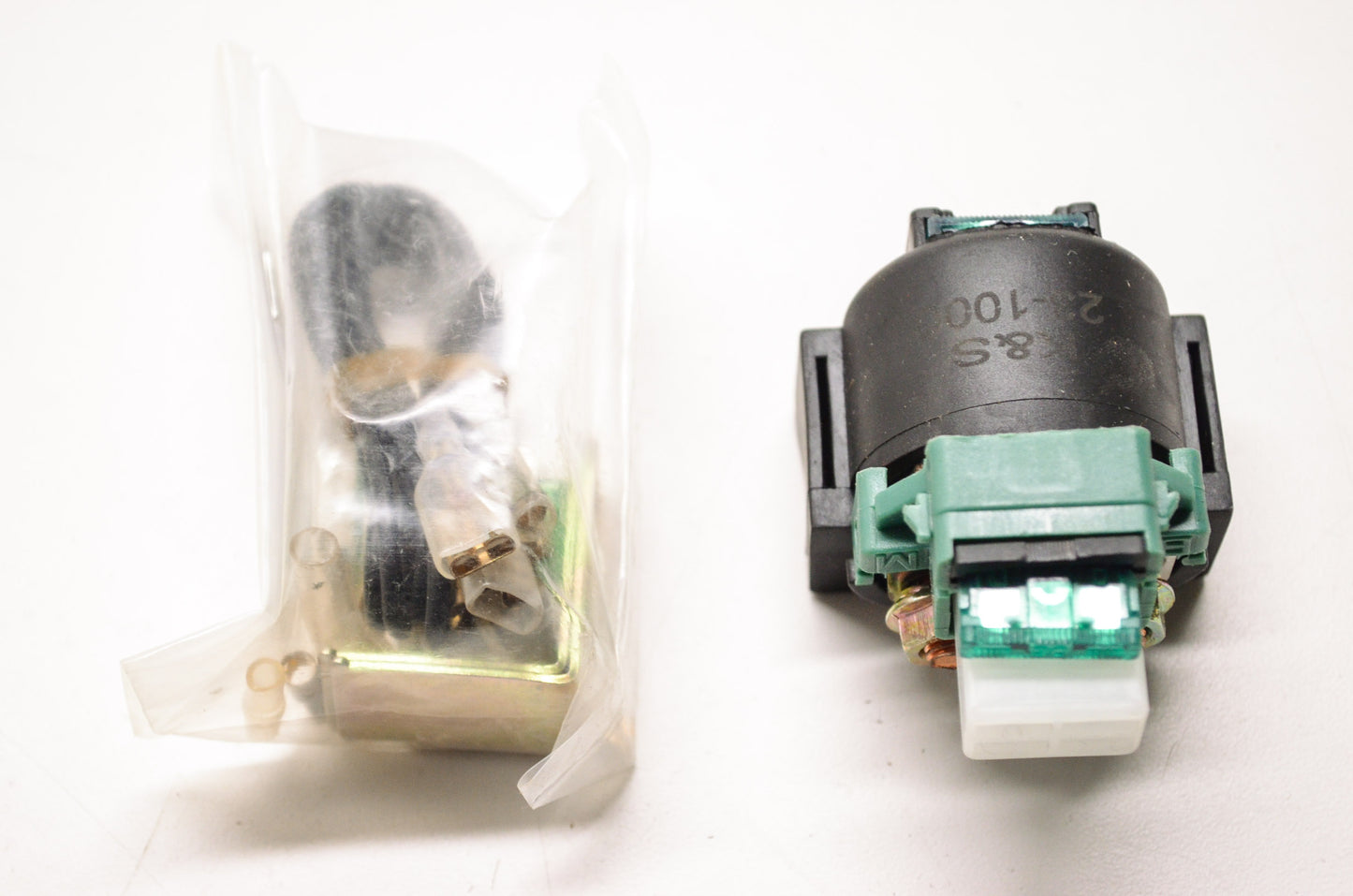 Universal Solenod Switch 12 V Starter Relay Kit NOS
