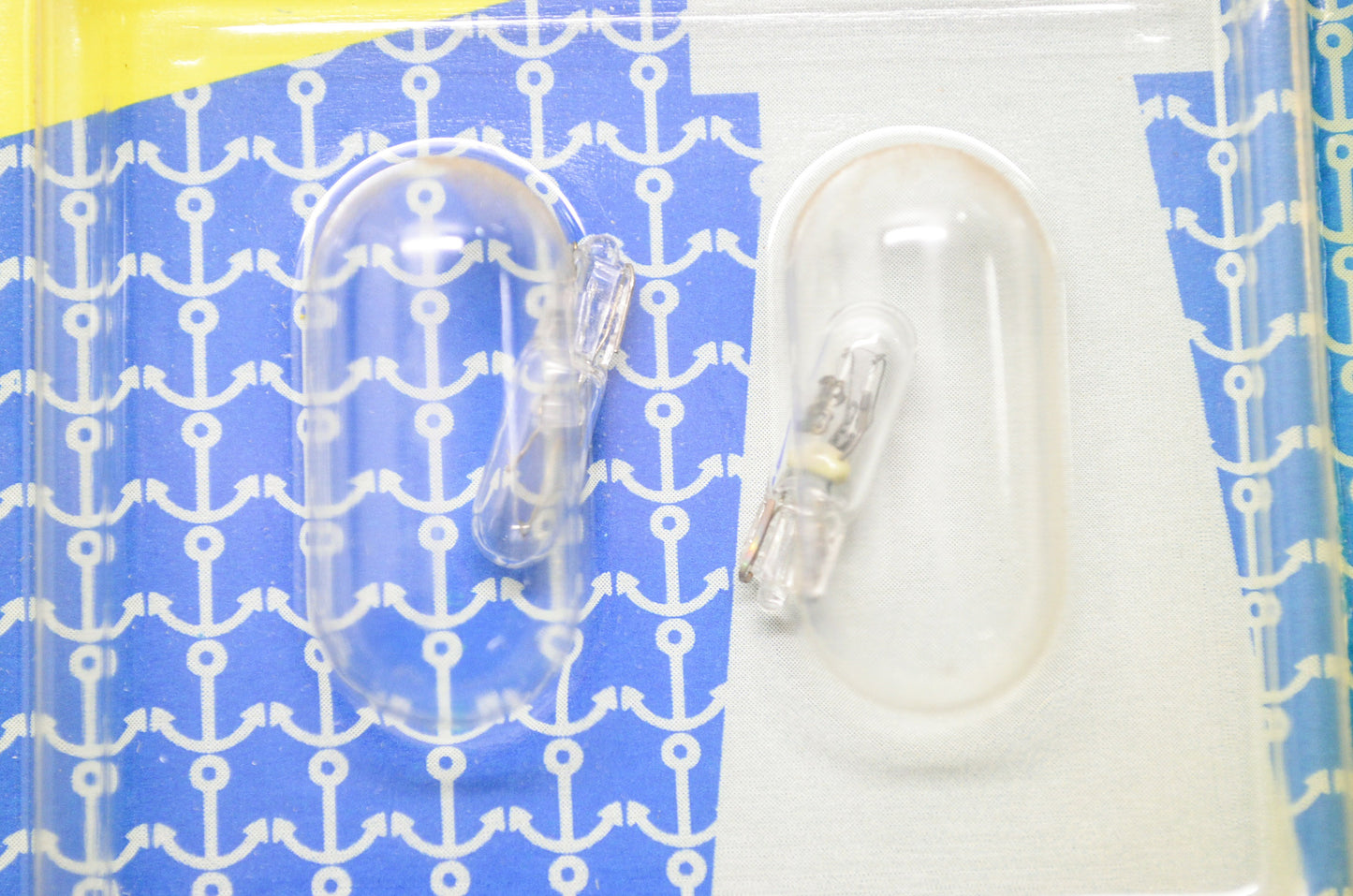 New Brite-Up Marine Lighting 70 Bulb Qty 2 NOS
