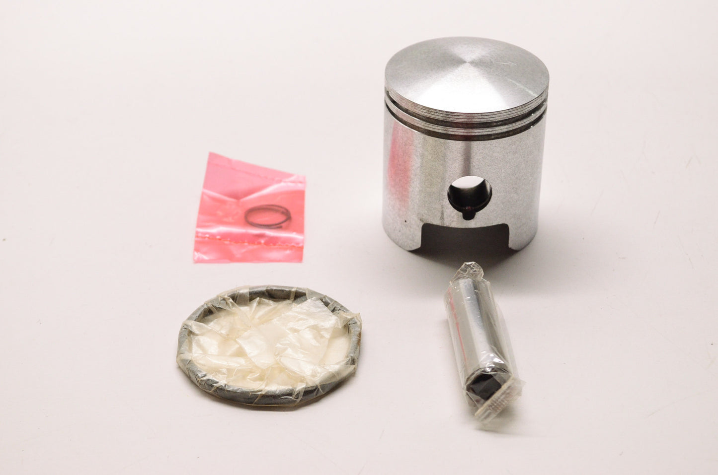 SPI 09-660, 9660PS Piston Kit 74-80 Rockwell Cuyuna NOS