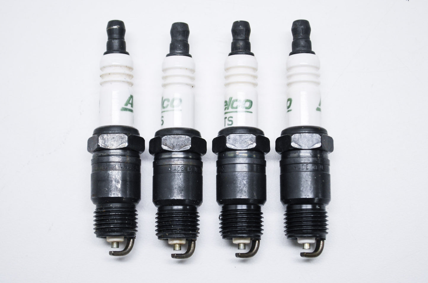 New AC Delco Spark Plugs Qty 4 NOS