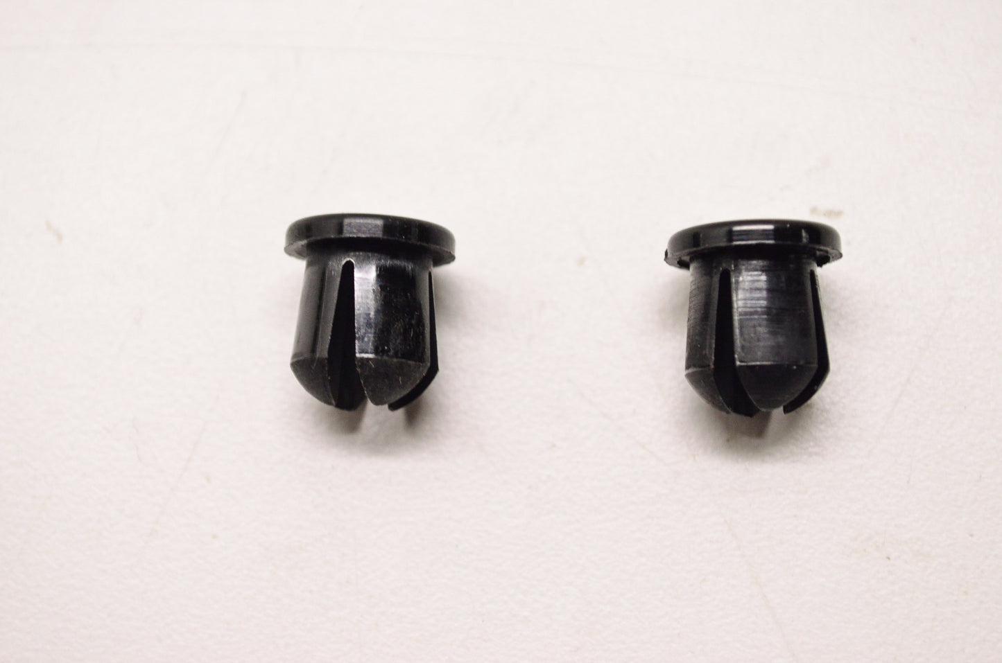 New OEM Arctic Cat 0606-983 Black Body Plug 3/8 Qty 2 NOS