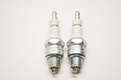 New Champion Copper Marine Spark Plug Qty 2 NOS