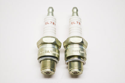 New Champion Copper Marine Spark Plug Qty 2 NOS