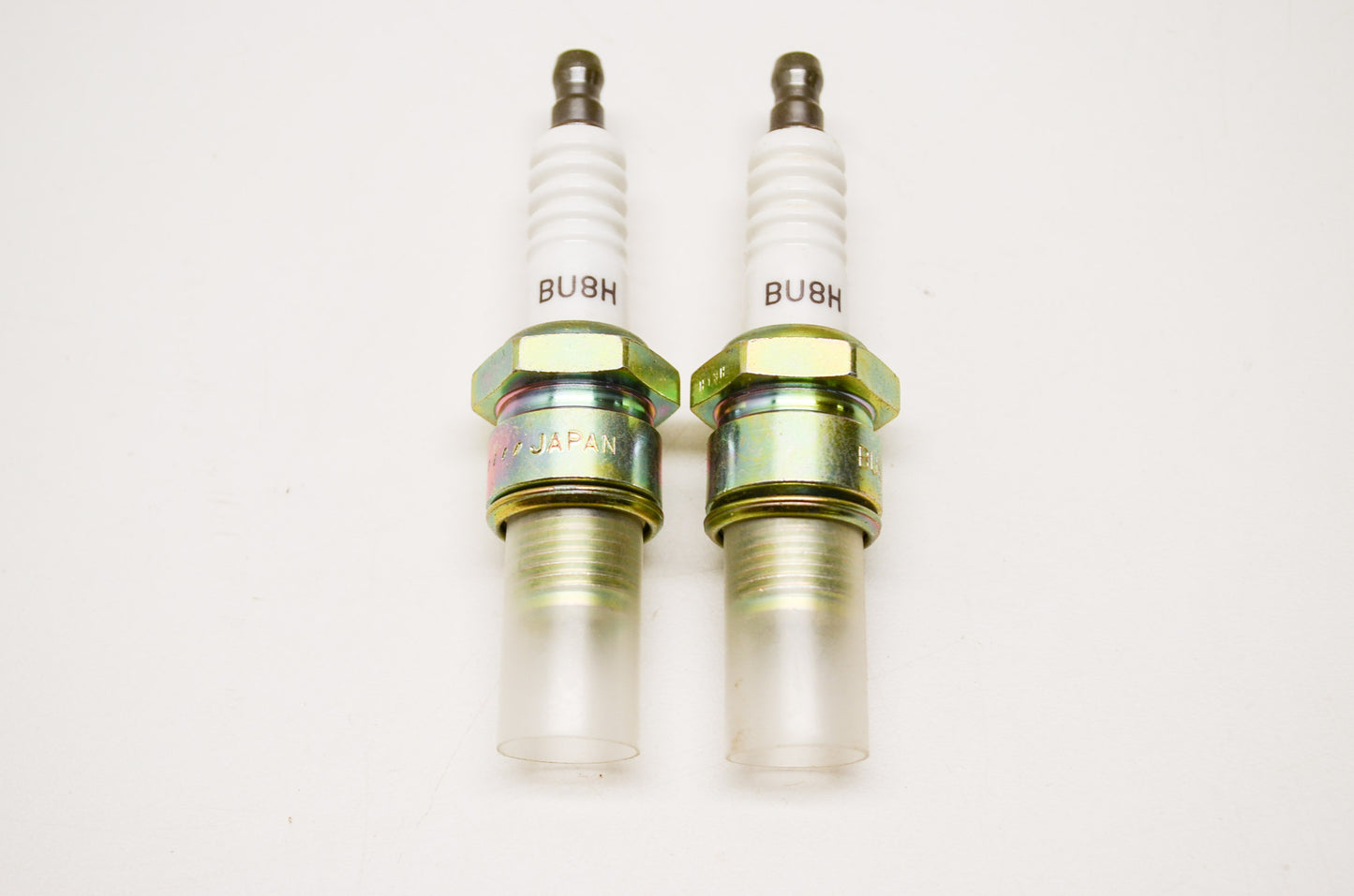 NGK BU8H, 6431 Spark Plug Qty 2 NOS