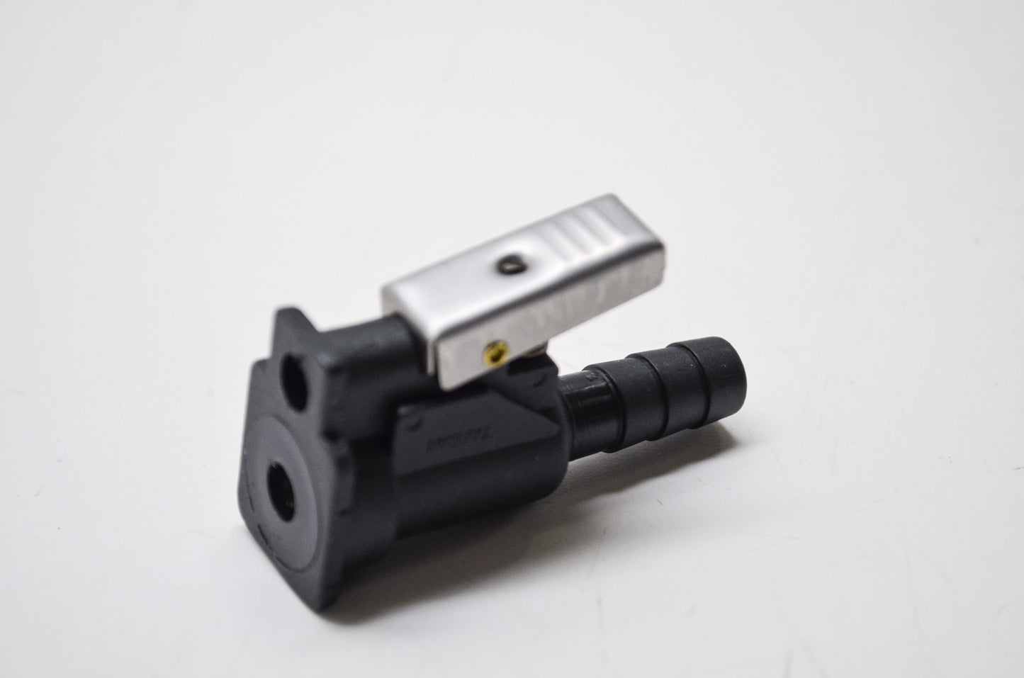 New Sierra Fuel Connector 3/8' Barb