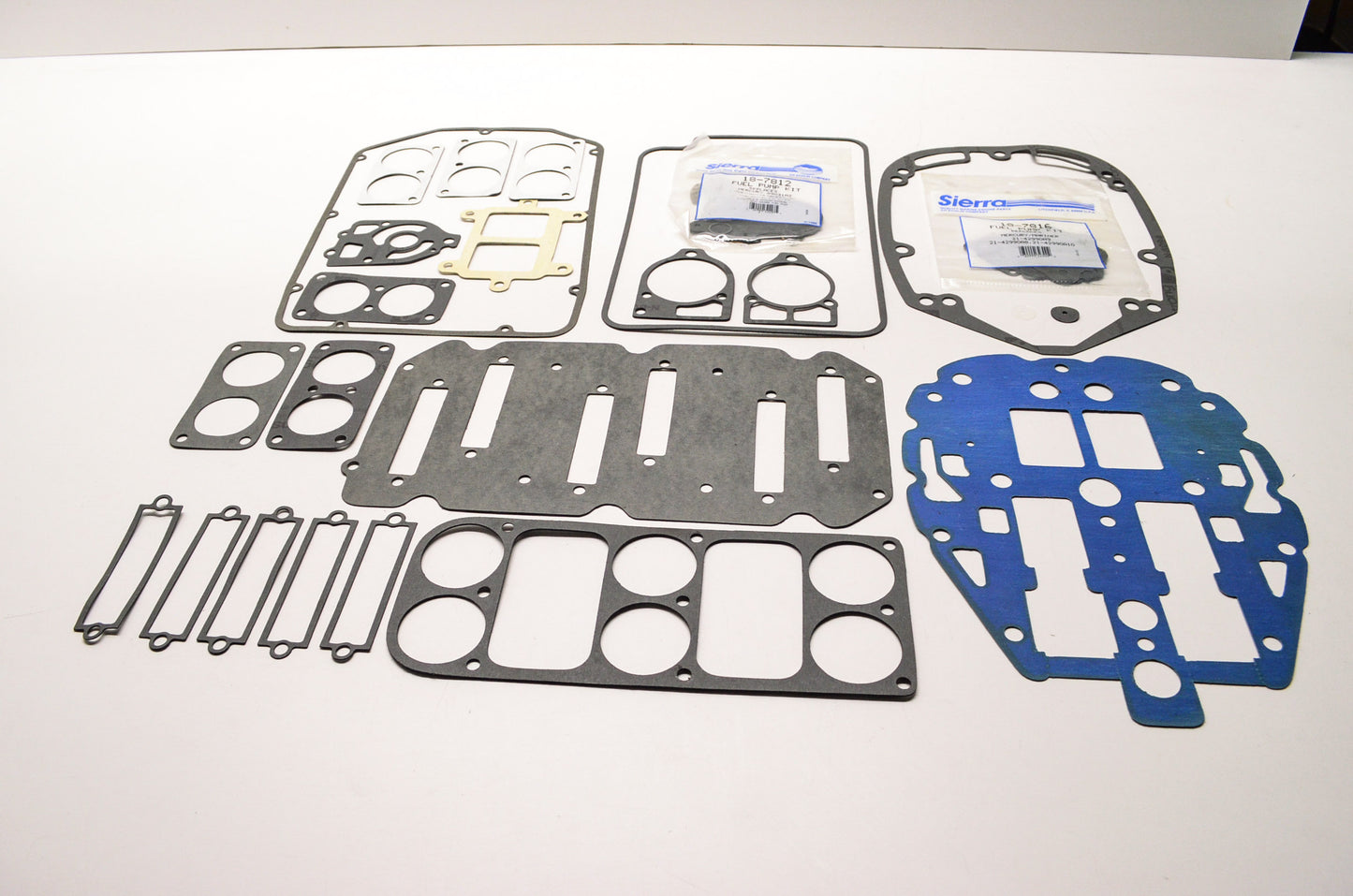 New Sierra Powerhead Gasket Set Mercury NOS