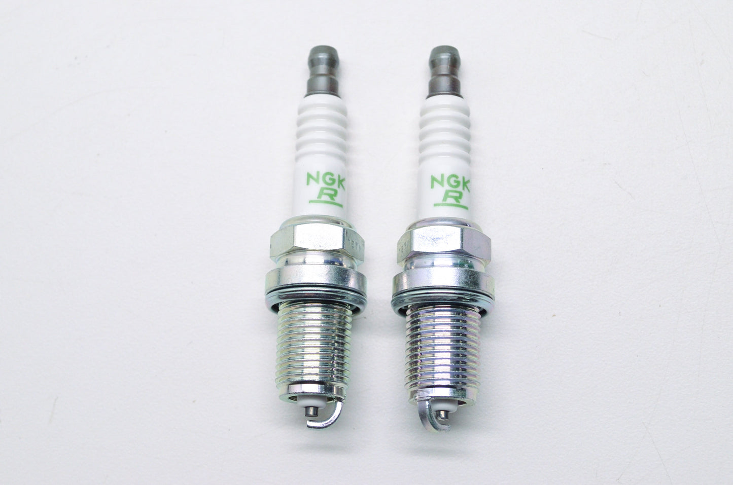 NGK BKR7E, 4644 V-Power Resistor Type Spark Plug Qty 2 NOS