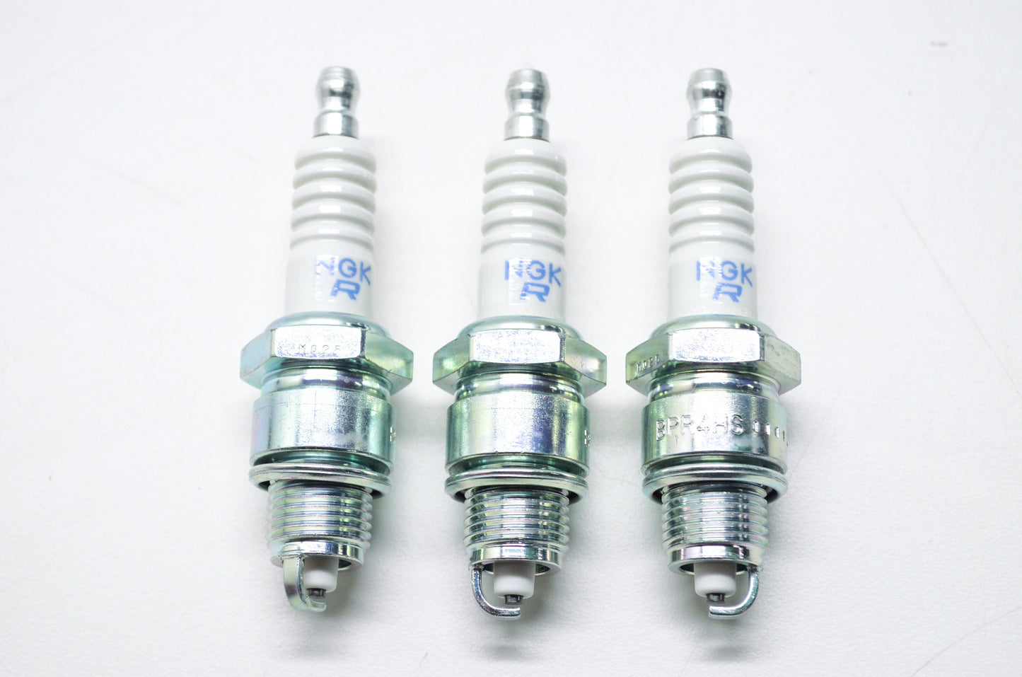 NGK BPR4HS, 7823 Spark Plug Qty 3 NOS
