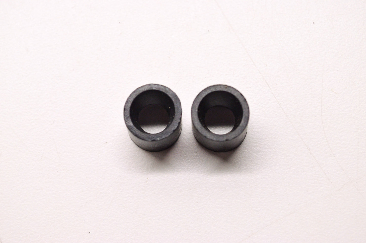 New OEM Quicksilver Mercury Marine Seal Qty 2 NOS
