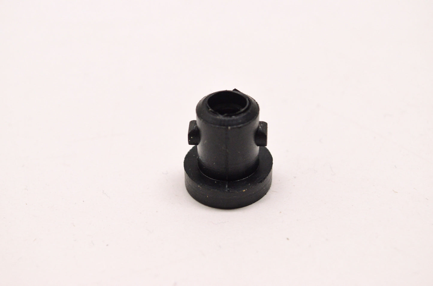 New OEM Quicksilver Mercury Marine Grommet NOS