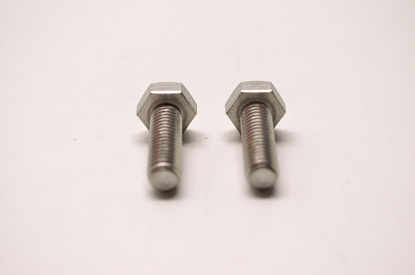 New OEM Quicksilver Mercury Marine Bolt Qty 2 NOS