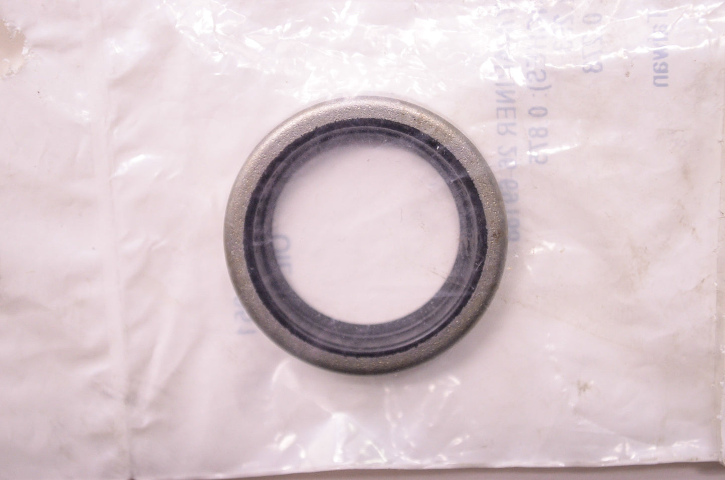 New Sierra Oil Seal Mercury Shaft Size 0.875' OD 1.253' W 0.278' NOS
