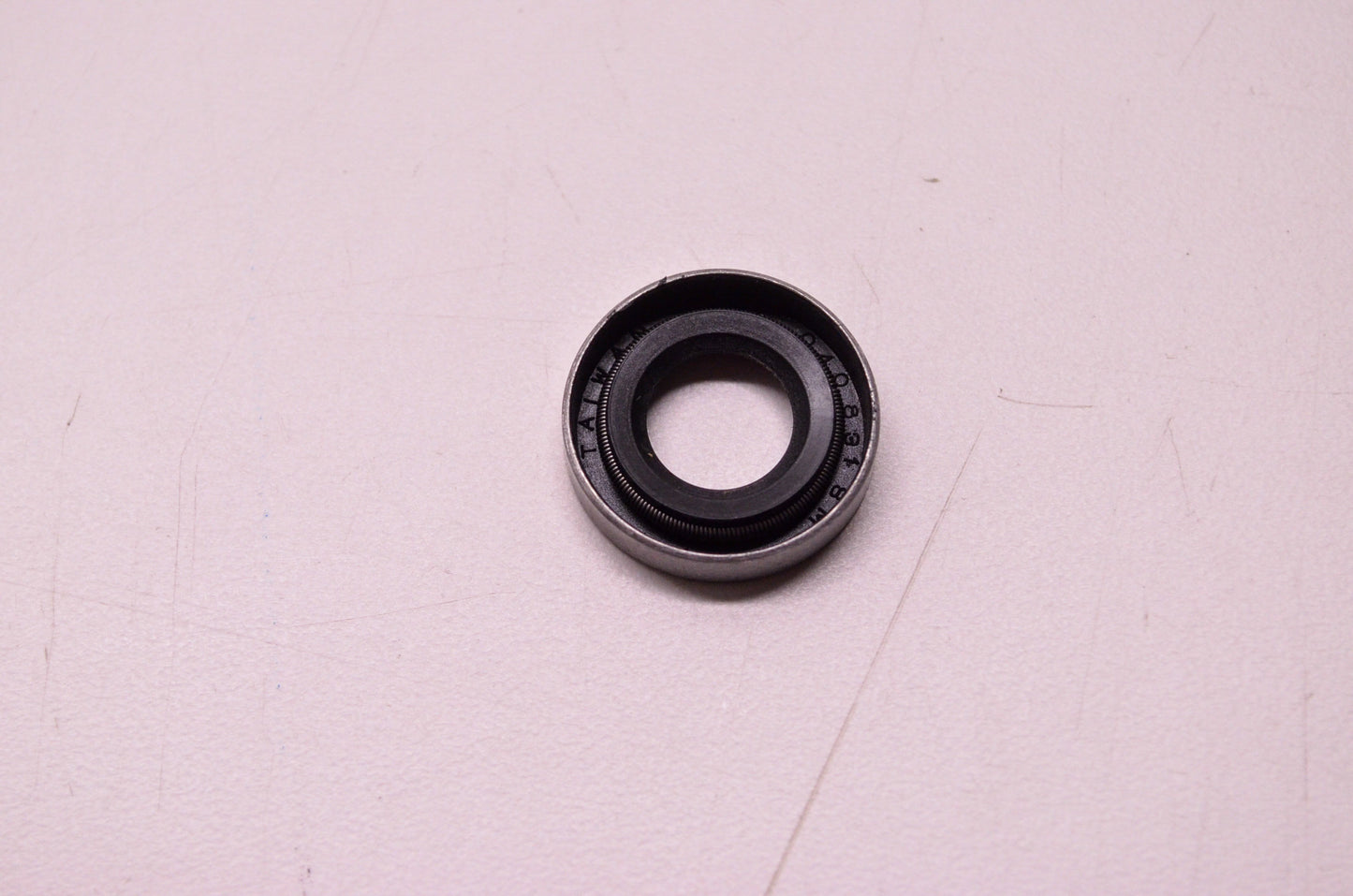 New Sierra Oil Seal Mercury Shaft Size 0.500' OD .187' Q 0.839' NOS