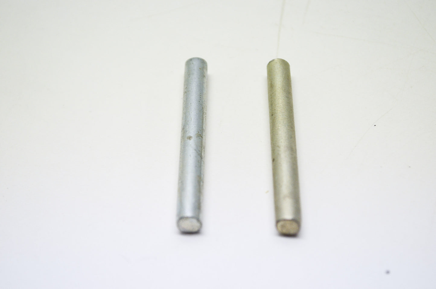 7/32' x 1 7/8' Shear Pin 40-50 Johnson 16 HP Qty 2 NOS