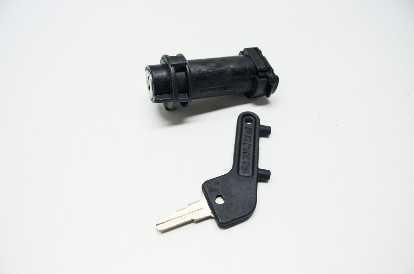 Fuel Fill Locking Insert with 1 Key NOS