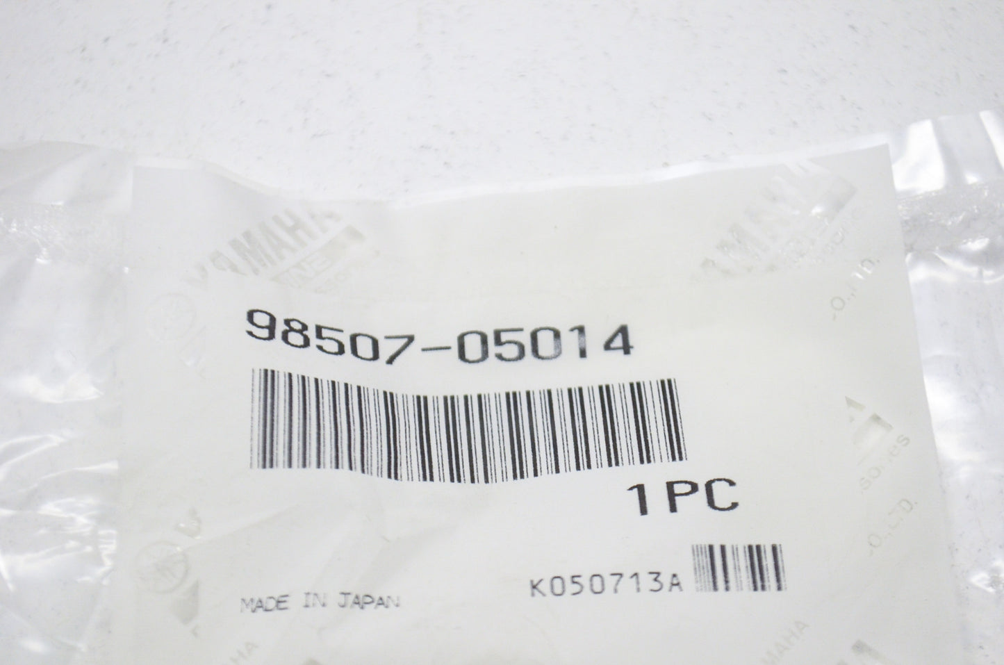 OEM Yamaha 98507-05014-00 Pan Screw NOS