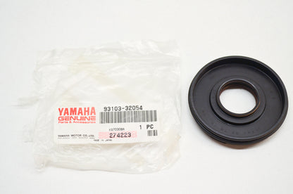 OEM Yamaha 93103-32054-00 Oil Seal Type SW NOS