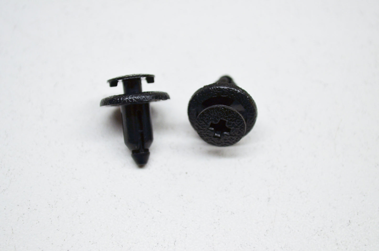 OEM Yamaha 90269-06081-00 Rivet Qty 2 NOS