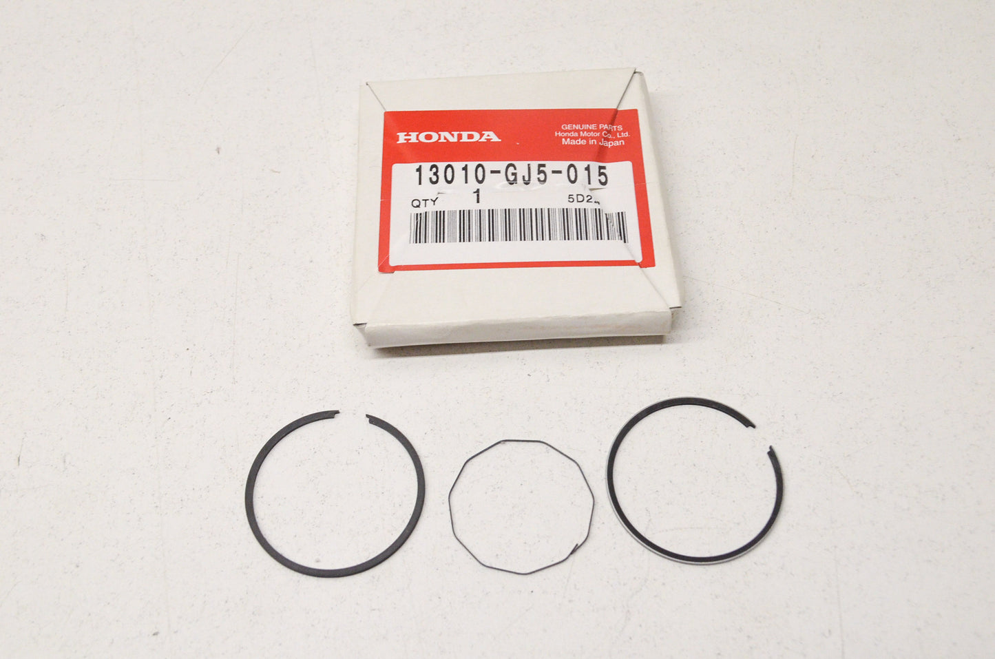 OEM Honda 13010-GJ5-015 Ring Set (STD) NOS