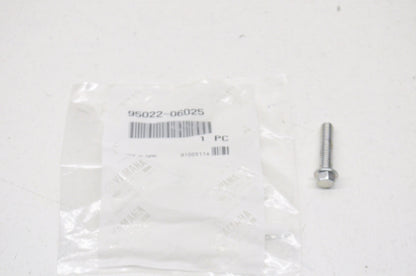 OEM Yamaha 95022-06025-00 Flange Bolt NOS