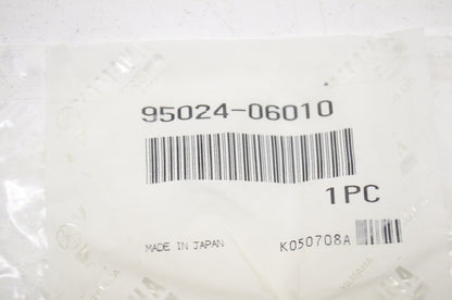 OEM Yamaha 95024-06010-00 Flange Bolt NOS