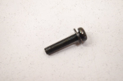 OEM Honda 93891-05022-07 Washer Screw (5X22) NOS