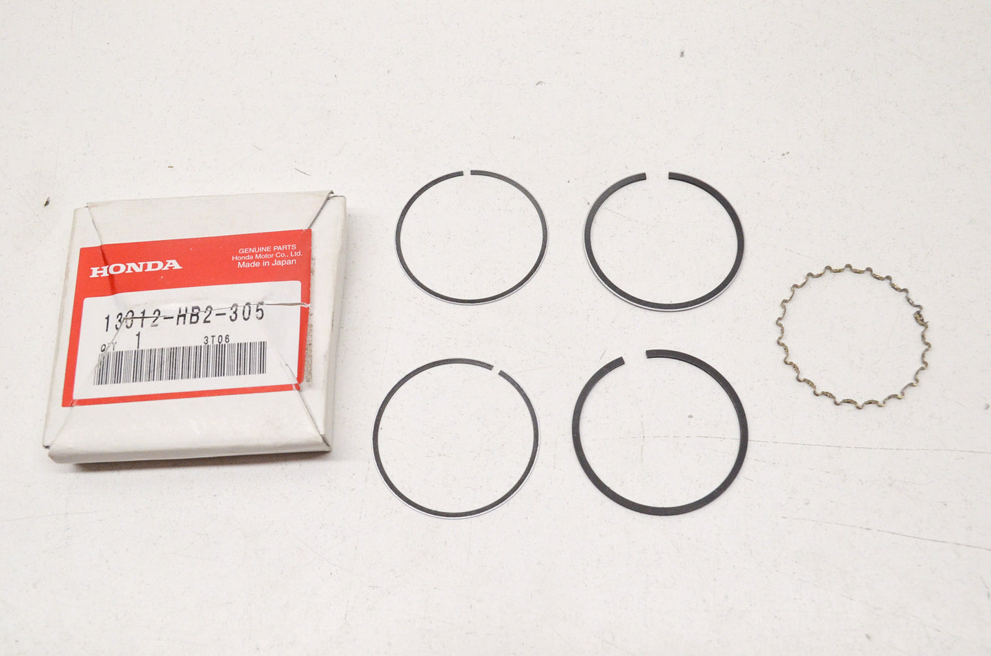 OEM Honda 13012-HB2-305 Ring Set (OS) (0.25) NOS