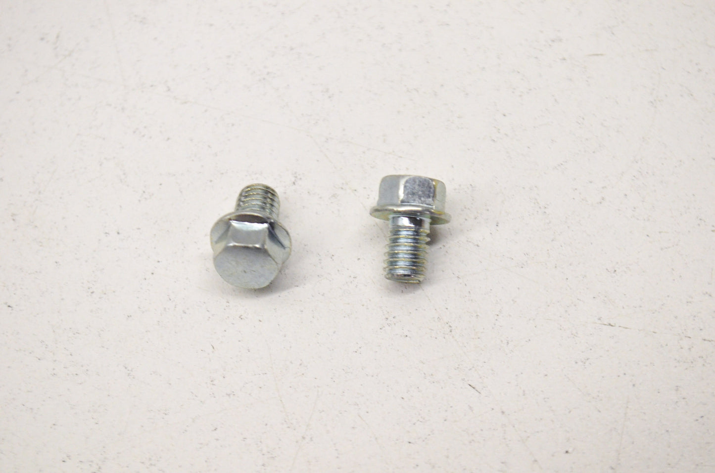 OEM Honda 96001-06008-00 Flange Bolt (6X8) Qty 2 NOS
