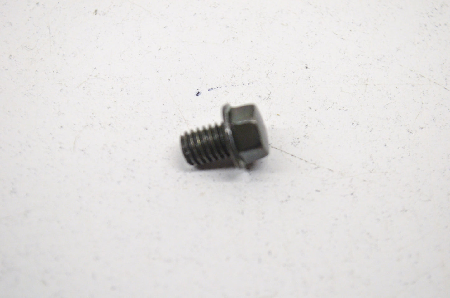 OEM Yamaha 9502P-06008-00 Flange Bolt NOS
