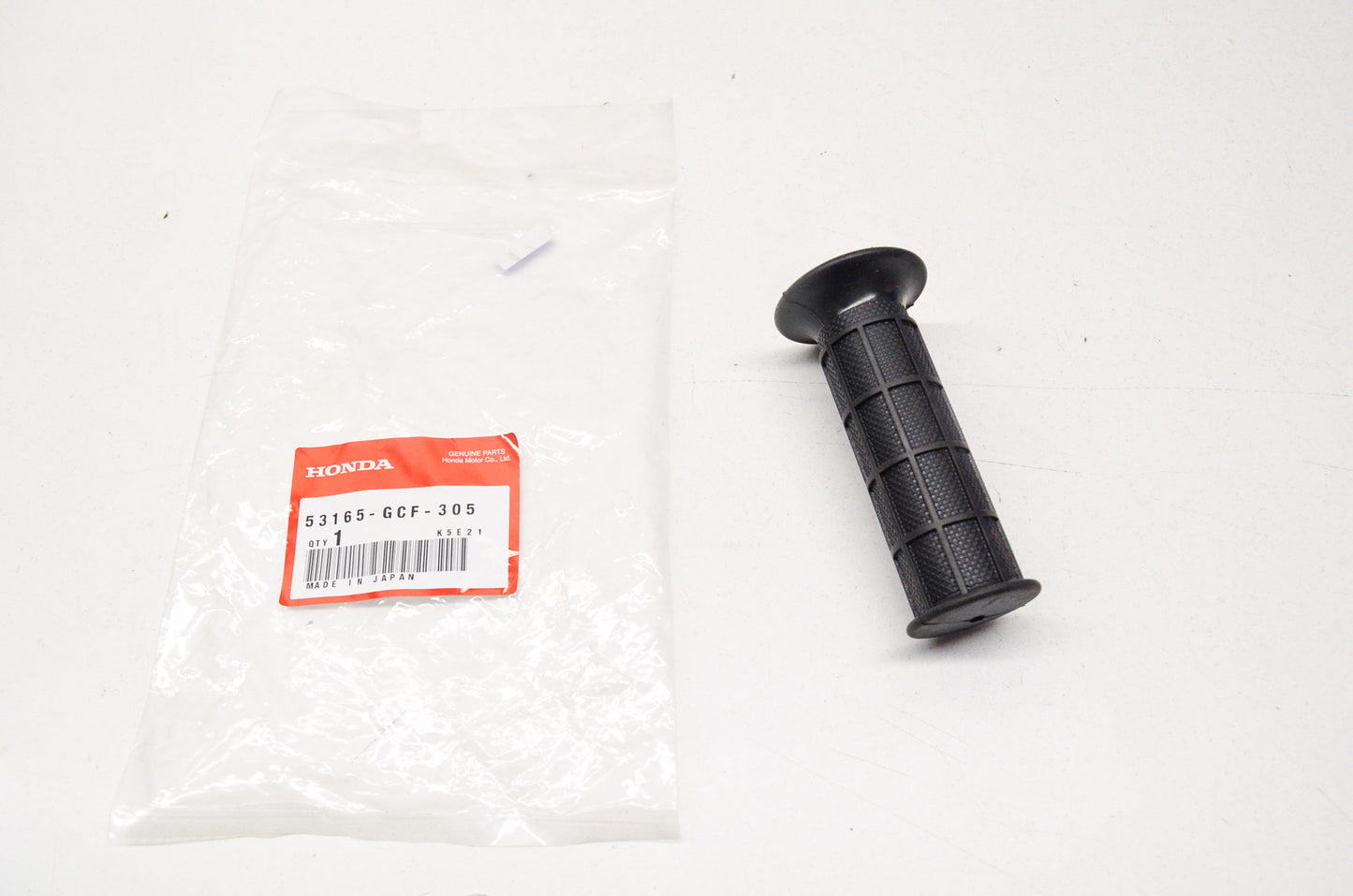 OEM Honda 53165-GCF-305 Right Grip Rubber NOS