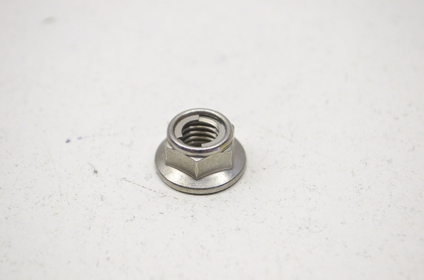 OEM Yamaha 95604-08200-00 Flange U-Nut NOS