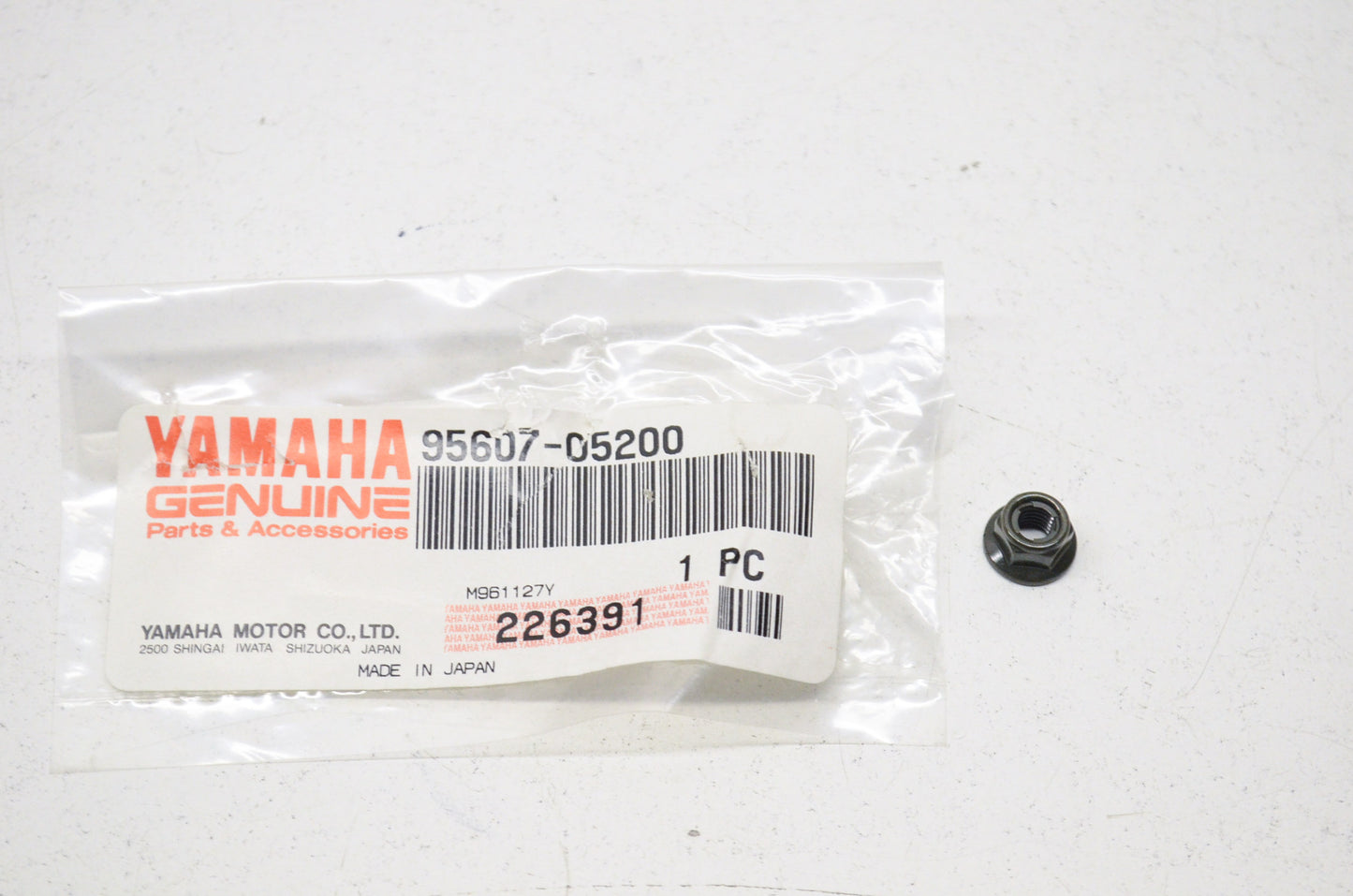 OEM Yamaha 95607-05200-00 Flange U-Nut NOS