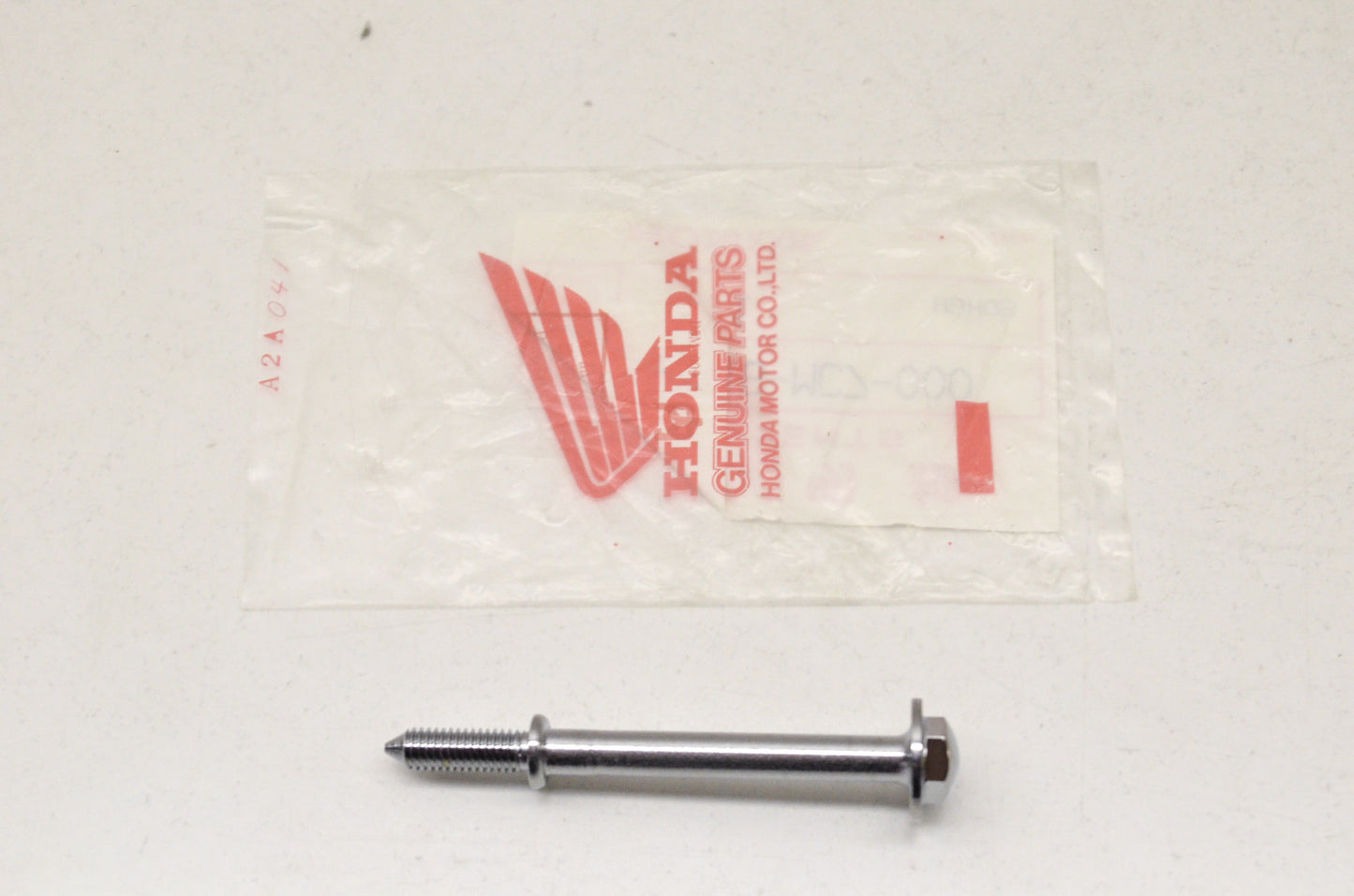 OEM Honda 90016-MC7-000 Special Bolt (6X60) NOS