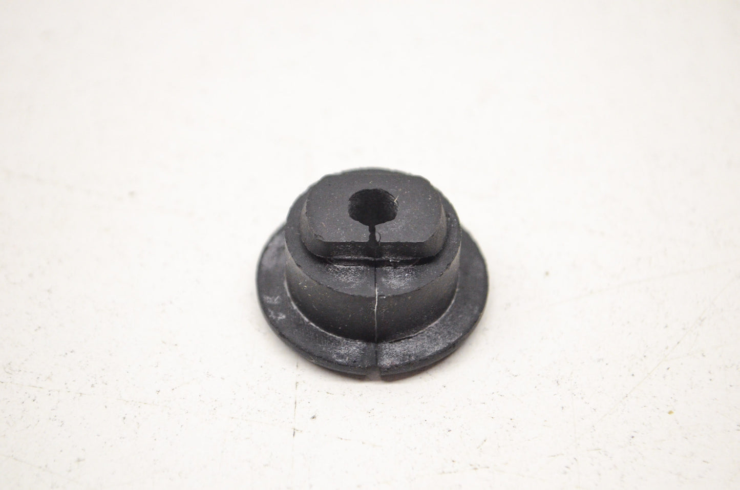 Grommet NOS