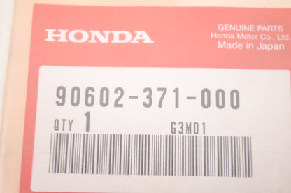 OEM Honda 90602-371-000 Circlip (40mm) NOS