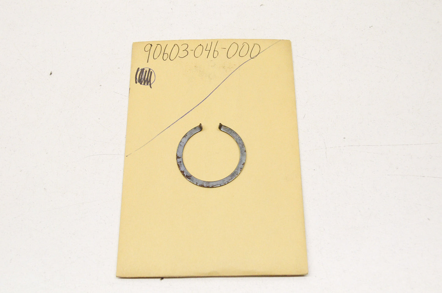 OEM Honda 90603-046-000 Circlip (38mm) NOS