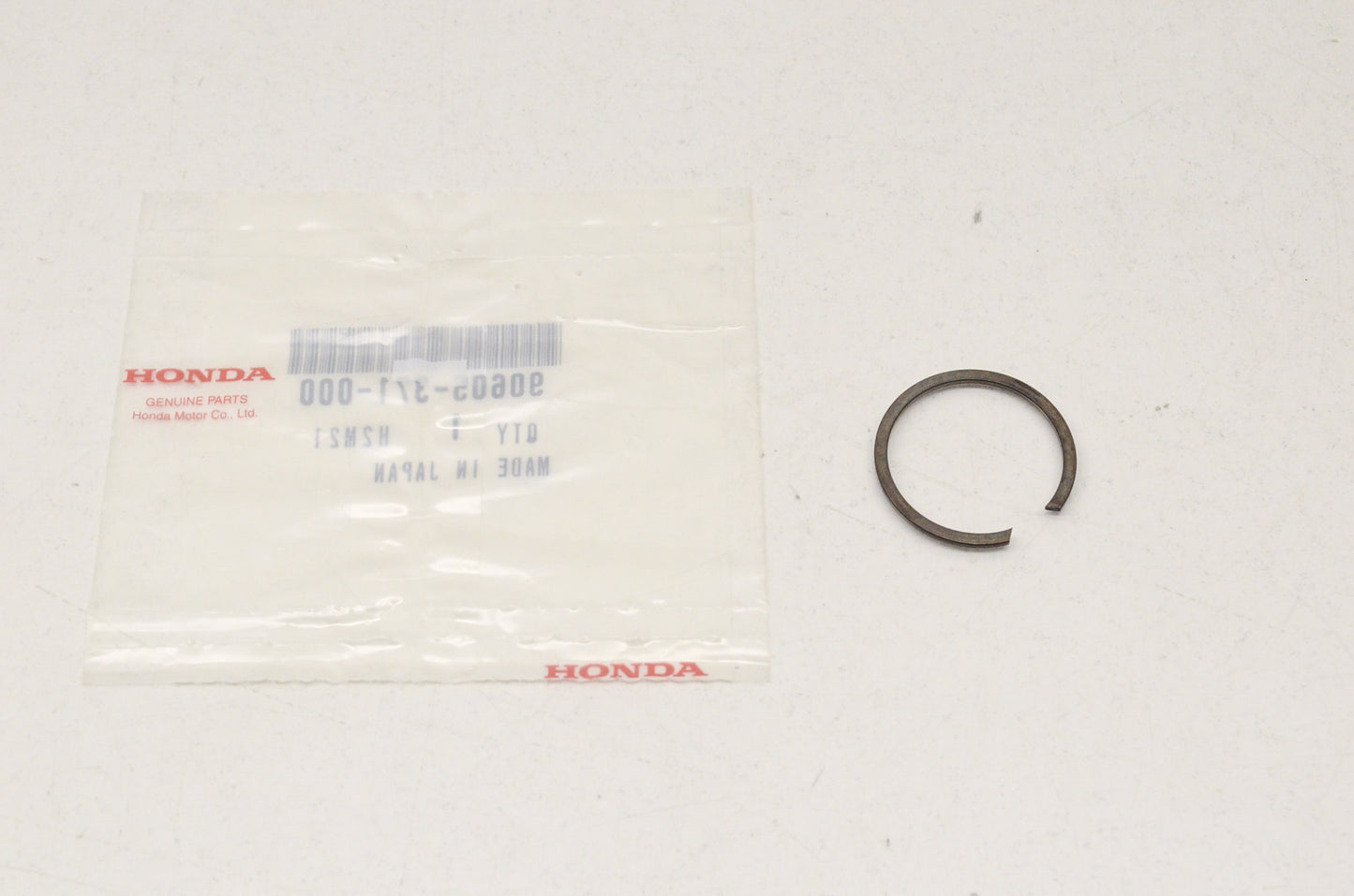 OEM Honda 90605-371-000 Circlip (33mm) NOS