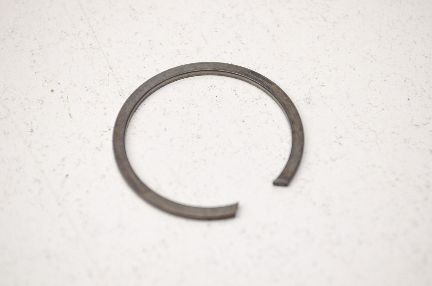 OEM Honda 90605-371-000 Circlip (33mm) NOS
