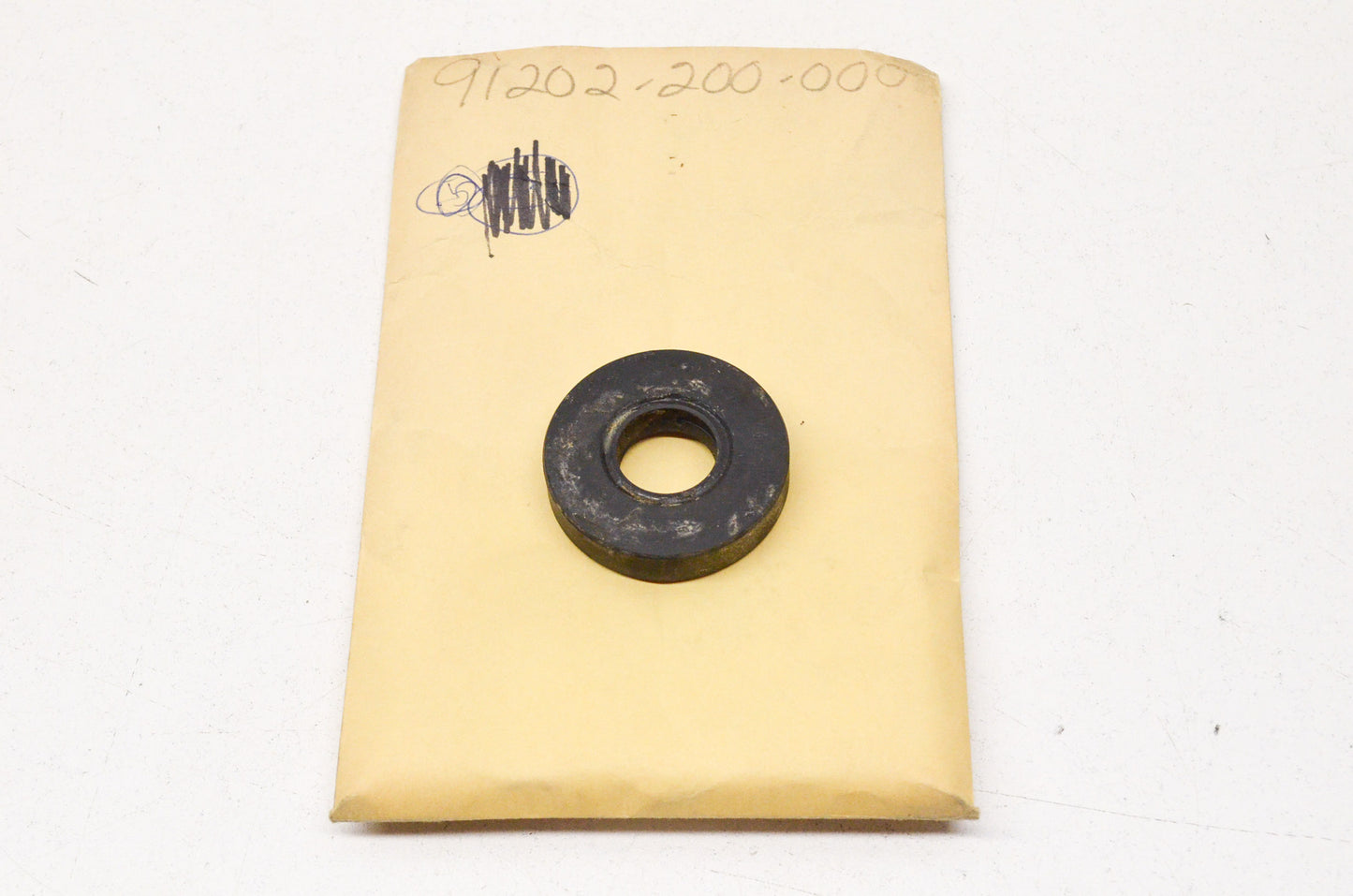 OEM Honda 91202-200-000 Oil Seal 20X47X10 NOS