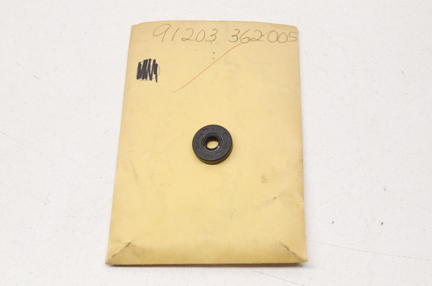 OEM Honda 91203-362-005 Oil Seal 8X25X6 NOS