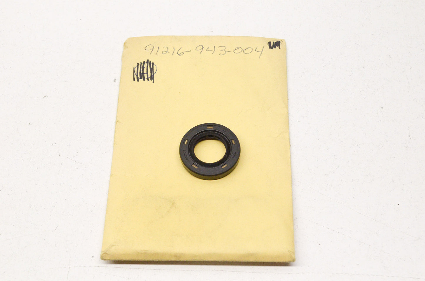 OEM Honda 91216-943-004 Oil Seal 22X40X7 NOS